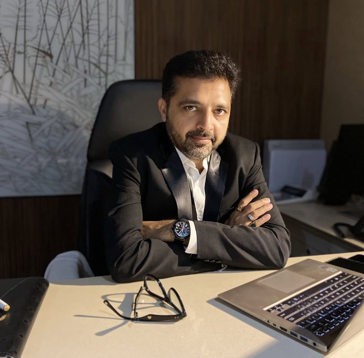 Owner of Khidkee